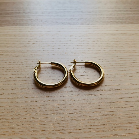 NINA 18K Gold Plated Hoop Earrings - Picture 4 of 5